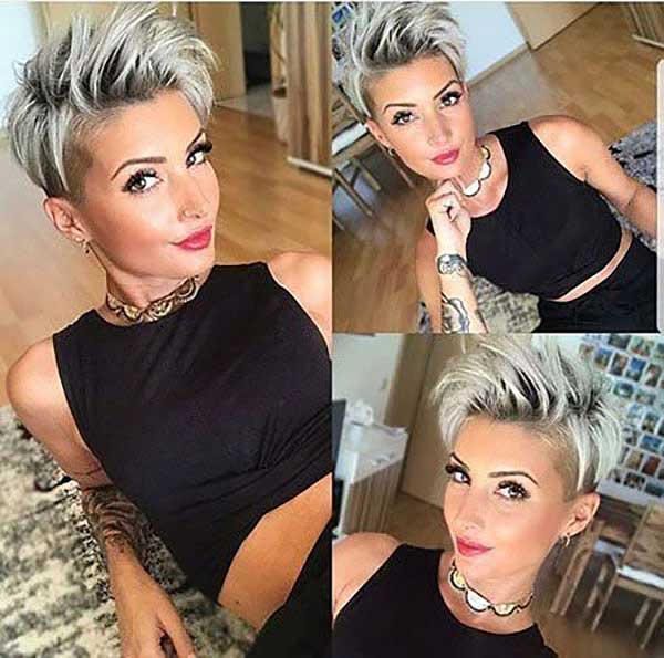 Reife Frauen mit Platinhaaren