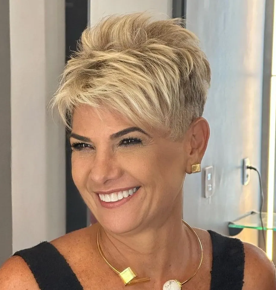 Entdecken Sie die 20 heißeste neue Art von kurzen Frisuren im Jahr 2024