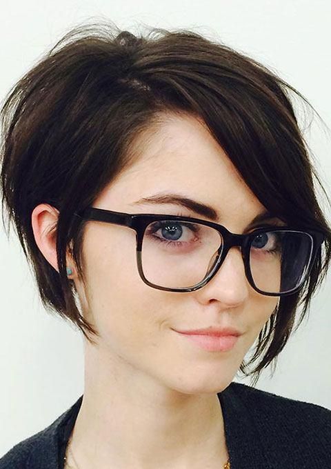 Kurze Frisuren, die schön und immer in Mode sind