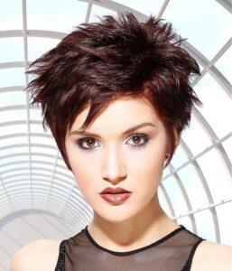 Der Curly Pixie