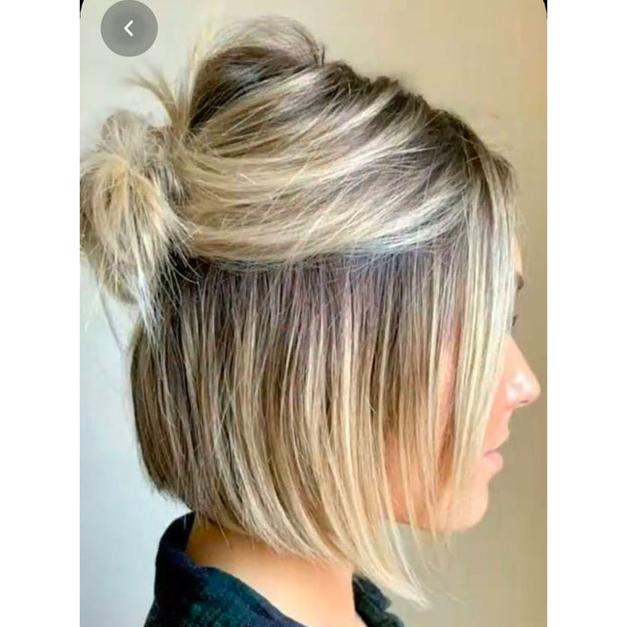 Freche halblange gestufte Frisuren für Frauen: Top 22 Frisuren