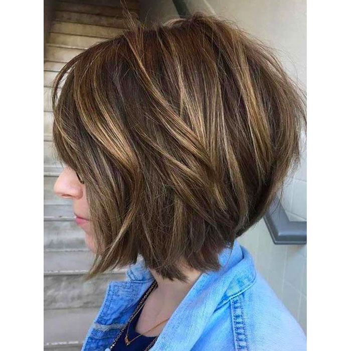 Wie style ich eine halblange gestufte Frisur?