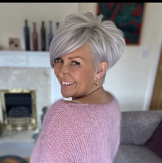 Betone deinen Look mit diesen 10 Stilvollen Frisuren und Haarschnitten für Mädchen!