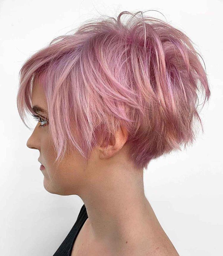 12 Atemberaubende kurze pink Frisuren, die für Blicke voller Bewunderung sorgen!
