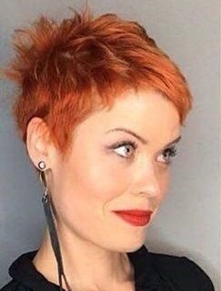 Eine echte Frühlingsfarbe mit mehr Wärme: Erdbeerblond ist die perfekte Wahl!