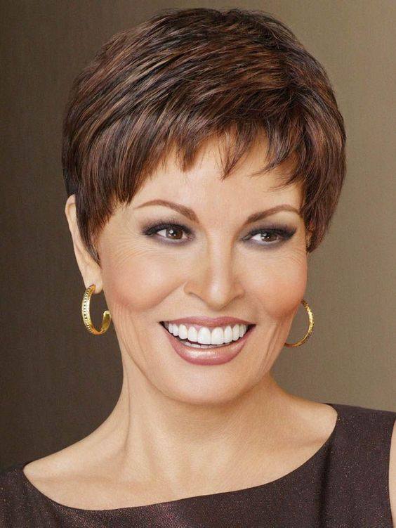 Entdecke die zauberhaften Looks, die dein nächstes Abenteuer erstrahlen lassen!