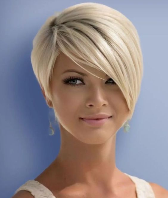 Entdecke die schönsten kurzen Frisuren und Haarschnitte für stilvolle Mädchen!