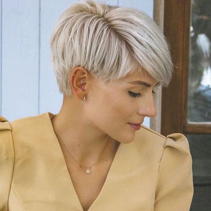 Toller Schnitt!Tolle Frisur für eine hübsche Frau