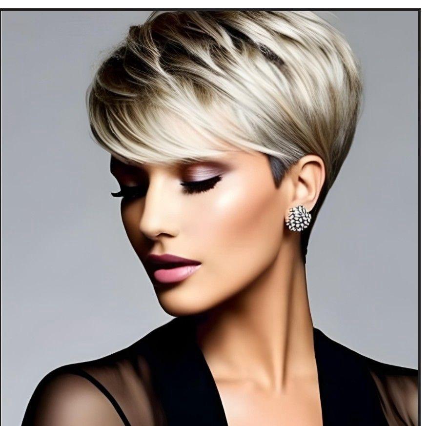 Entdecke 10 Kurzhaarfrisuren, die bei Frauen über 50 wieder total im Trend liegen!