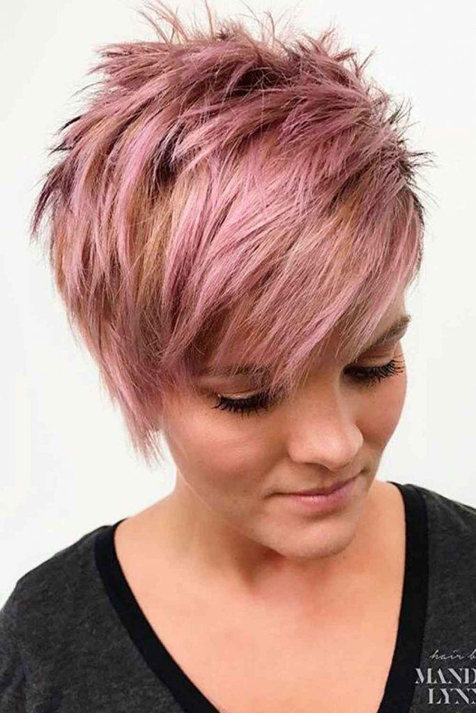 Raus aus dem alten Stil mit Diesen 12 Faszinierenden Kurzen Pinkfrisuren!