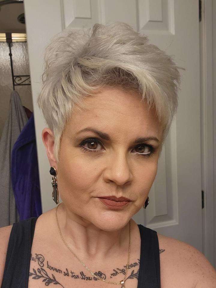 Entdecke jetzt 25+ Frisuren, die deinem kurzen Haar ein ganz neues Aussehen verleihen!