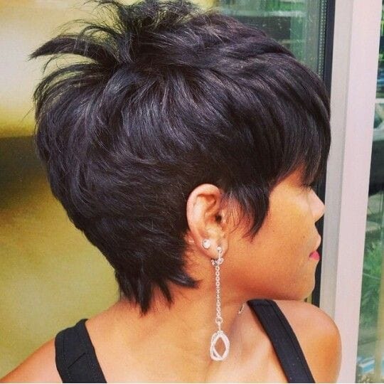 7 einfache Schritte zu den süßesten Frisuren für kurzes Haar