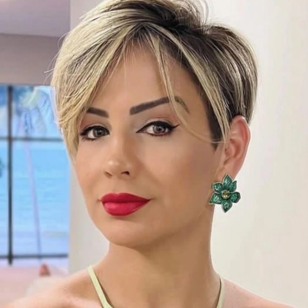 Kurze Frisuren für verführerische Frauen