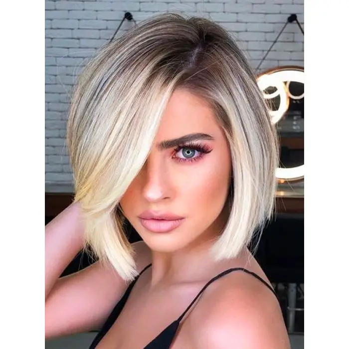 Deine Haar-Transformation beginnt jetzt! Erfahre alles über die angesagtesten Frisuren für mittellanges Haar auf Freche Frisuren.