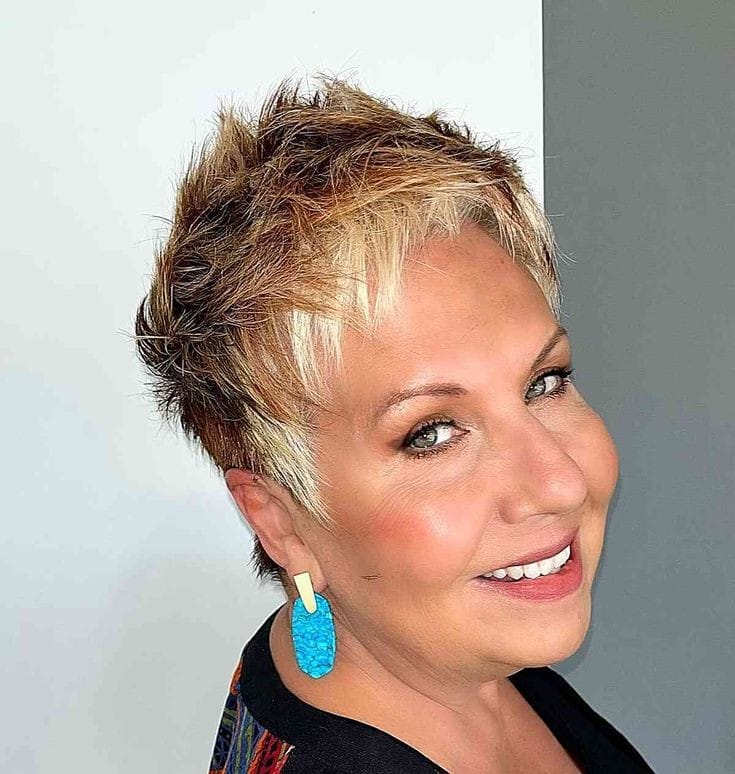 Pixie-Revolution: Reife Frauen verwandeln sich mit Ultra-Short-Cuts