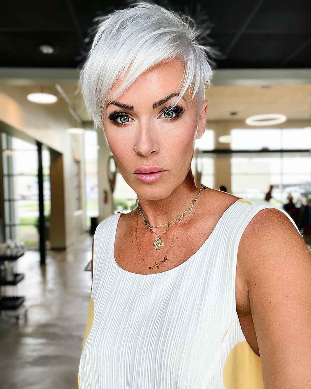 Pixie-Revolution: Reife Frauen verwandeln sich mit Ultra-Short-Cuts