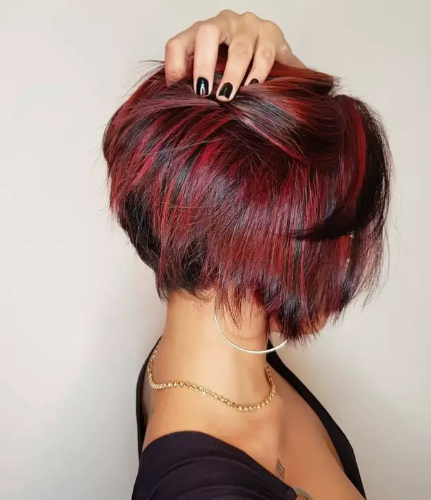 Freche Kurzhaarfrisuren Rot