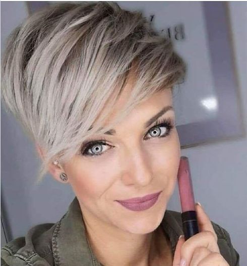 Afro-Power: Entdecke die kürzesten, frechsten und angesagtesten Frisuren!