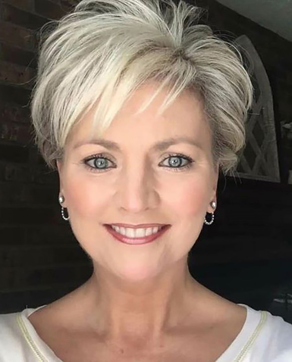 Bob-Frisur!! Haare wachsen immer nach; Auch Sie können mutig und bereit sein, es zu versuchen