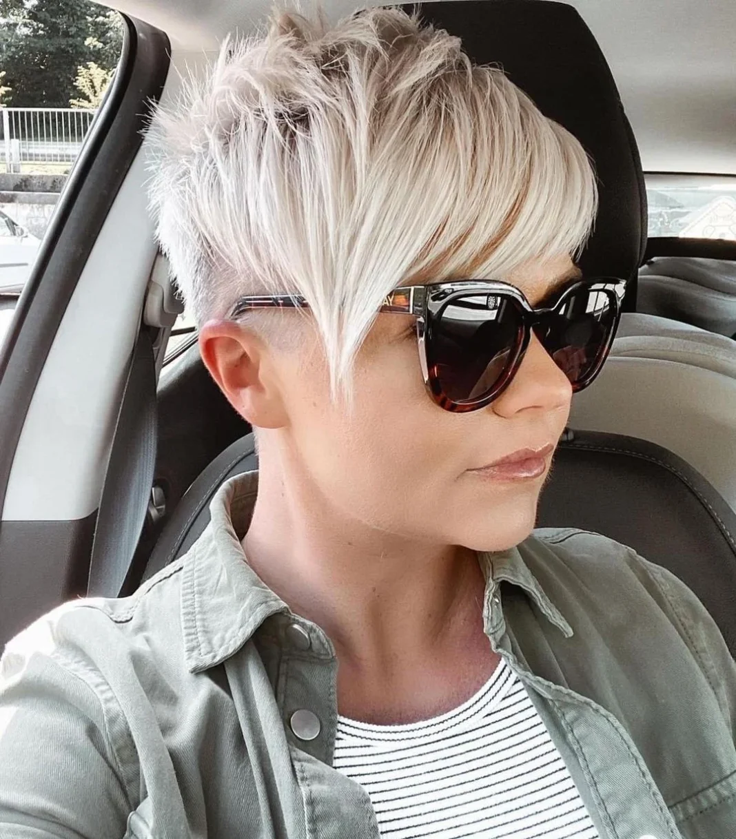 Pixie Cut: Mehr als Nur Eine Frisur für ältere Frauen