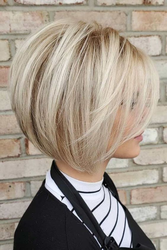 Schönheit in der Mitte: Frisuren, die Ihre mittellangen Haare zum Strahlen bringen