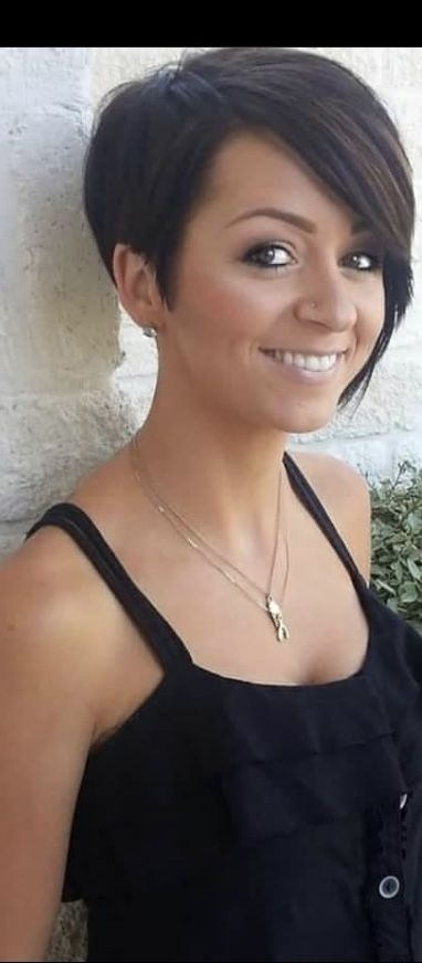 Edgy und elegant: Asymmetrische Frisuren für jeden Geschmack und jede Haarlänge!