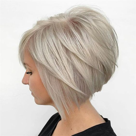 Trend:Bob ist eine der beliebtesten Frisuren 2024! So stylen Sie sie richtig