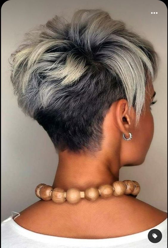 Kurz, aber cool: Trendige Kurzhaarfrisuren, die deinen Look aufpeppen.