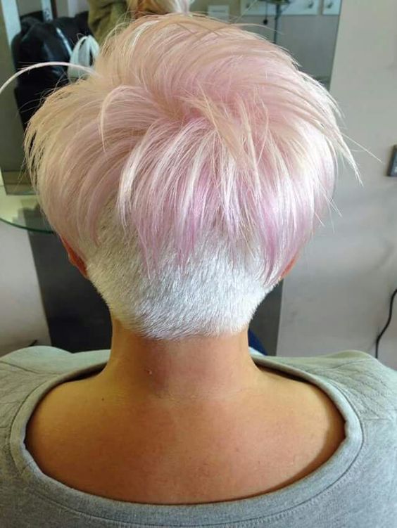 Haarpracht in Vielfalt: Die besten Ansätze für Strähnchen in weißem Haar!