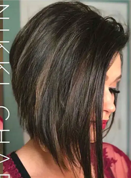 Einfach unwiderstehlich: Dunkle Kurzhaarschnitte, die Selbstbewusstsein verleihen