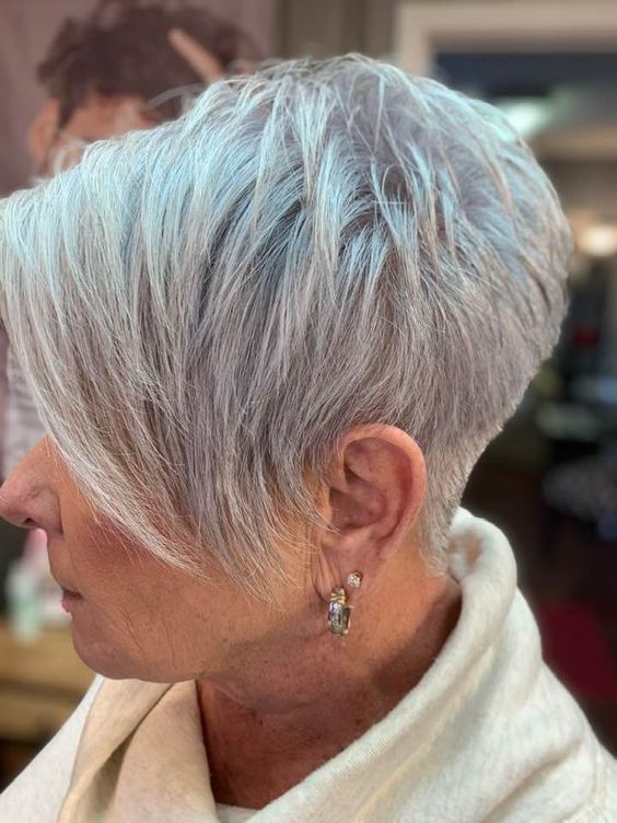 Natürliche Highlights: Subtile Farbvariationen für ein jugendliches Strahlen!