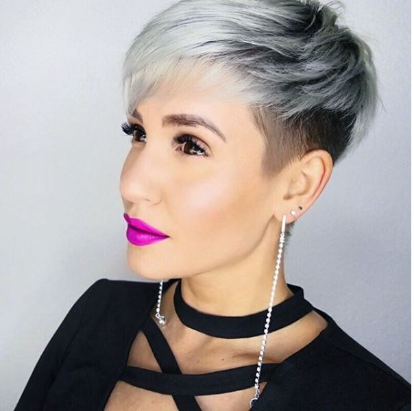 Top 40 kurze Haarschnitte für Frauen über 40