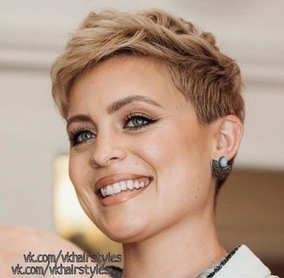 Pixie-Cut