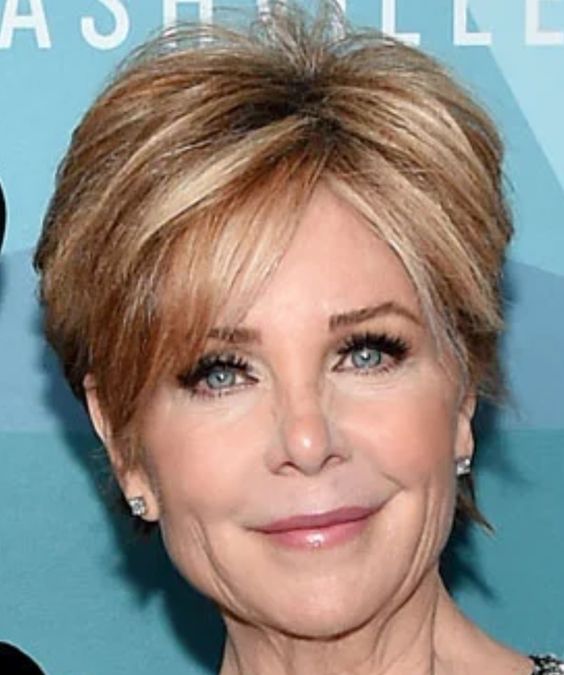 Welche Haarfarben sind über 50 vorteilhaft?