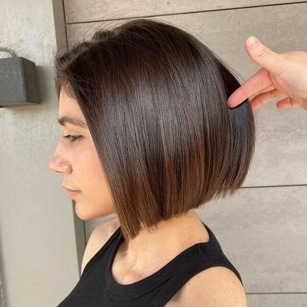 Blunt-Lob-Cut