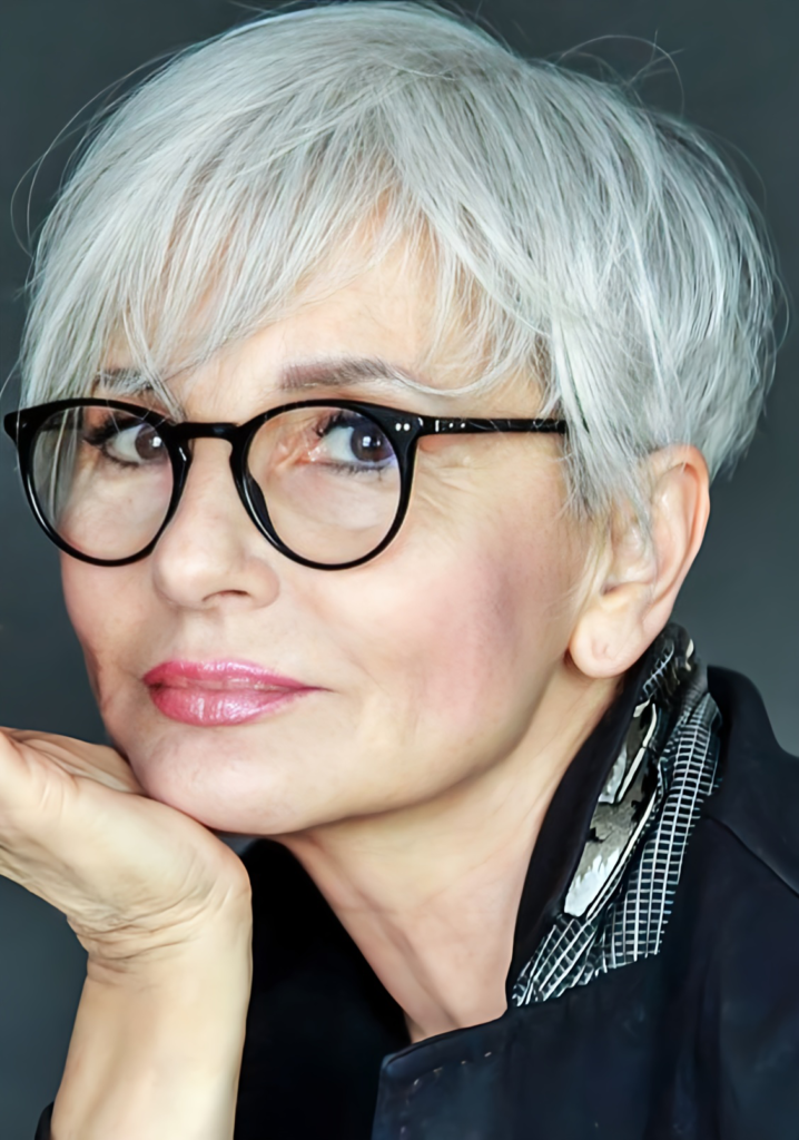 Brille Freche Frisuren Für Graue Haare Ab 60