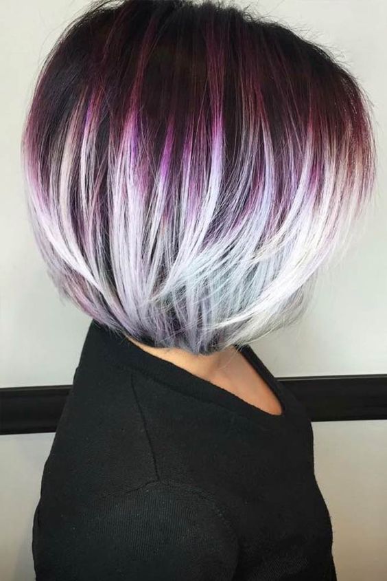 Farbeleganz: Top 35 kurze, farbenfrohe Frisuren