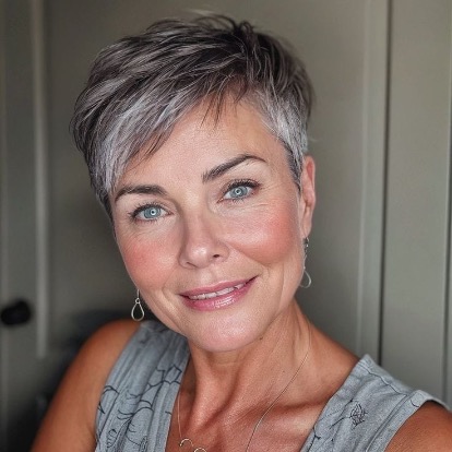 Die besten Frisuren für den Sommer, die die Schmetterlinge flattern lassen: Dein ultimativer Guide für atemberaubende Sommer-Looks!