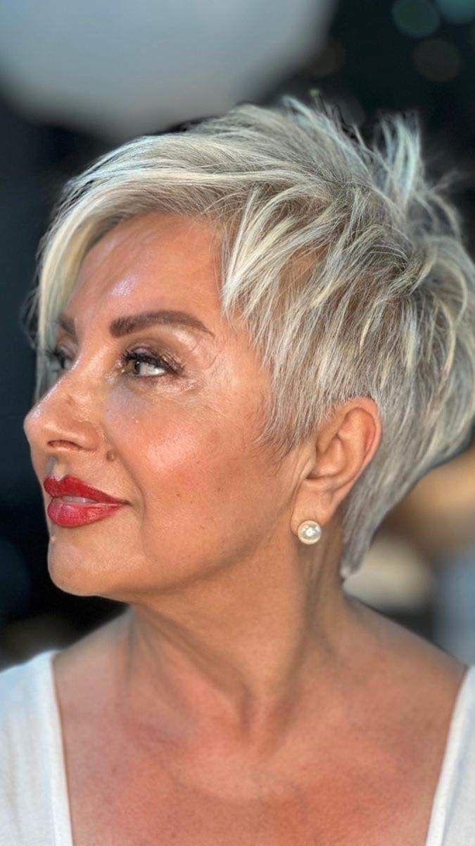 Haar-Trends 2024: Welche Frisuren und Styles sind gerade mega angesagt?