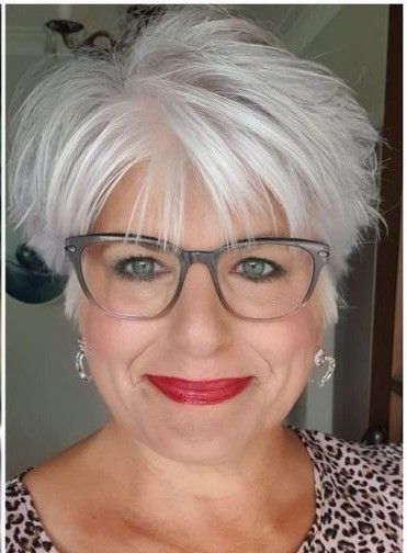 Welcher Schnitt lässt Haare voller wirken? DER Guide für feines Haar – So bekommst du endlich Volumen!