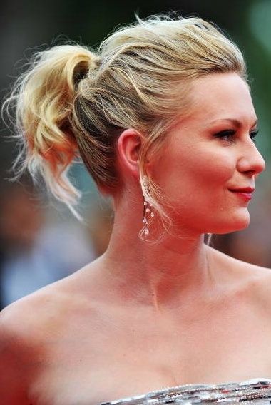Mit 50 noch Pferdeschwanz tragen? Aber natürlich! Dein Guide zum alterslosen Styling