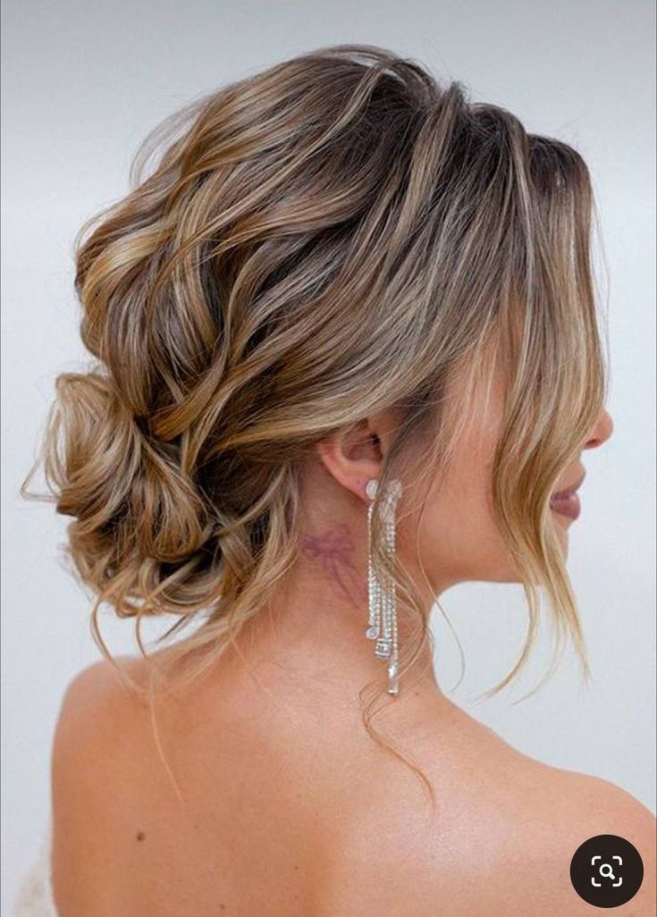 Mit 50 noch Pferdeschwanz tragen? Aber natürlich! Dein Guide zum alterslosen Styling