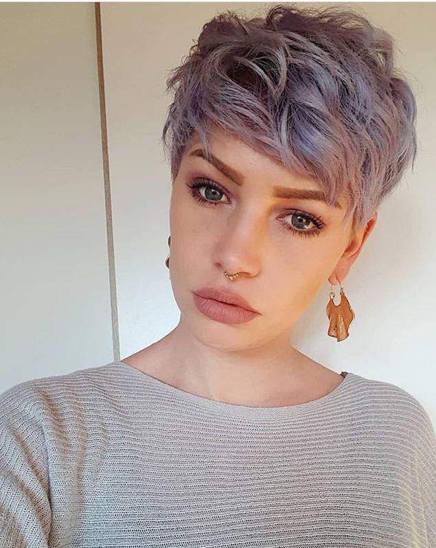 Die trendigsten Frisuren für einen coolen Start ins Jahr 2026 Die trendigsten Frisuren für einen coolen Start ins Jahr 2026