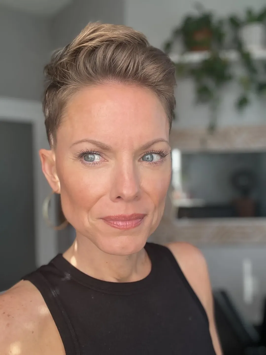 Moderne Kurzhaarfrisuren 2026 – Trendige Schnitte mit Stil und Volumen Moderne Kurzhaarfrisuren 2026 – Trendige Schnitte mit Stil und Volumen