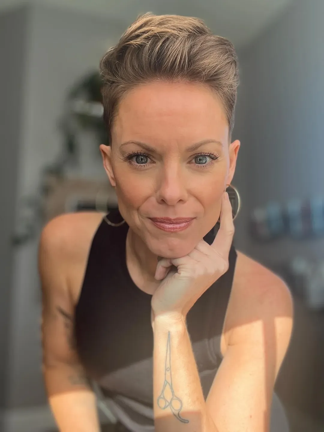 Moderne Kurzhaarfrisuren 2026 – Trendige Schnitte mit Stil und Volumen Moderne Kurzhaarfrisuren 2026 – Trendige Schnitte mit Stil und Volumen